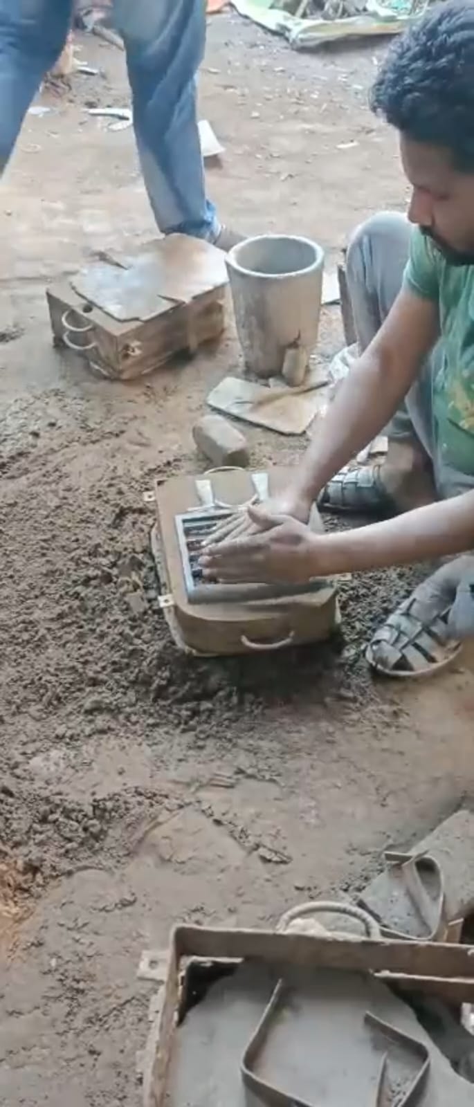 Metal casting, photo 2